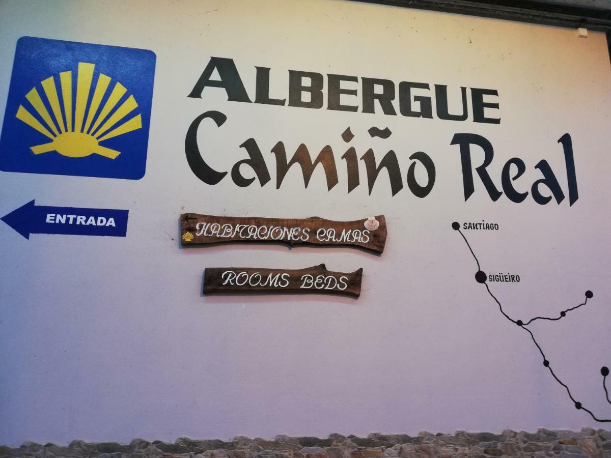 Albergue Camino Real Sigueiro Bagian luar foto